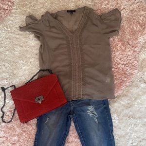 Kancan size 26 jeans, medium wash blue jeans, stylish for summer.